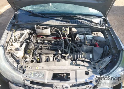 2011 Ford Focus z USA, uszkodzony, nr VIN 1FAHP3GNBW127678